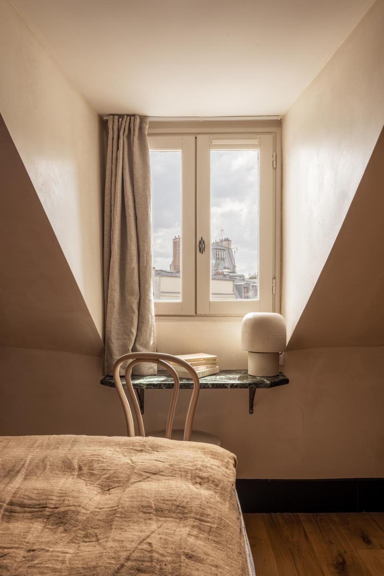 De La Gaite Hotel Paris